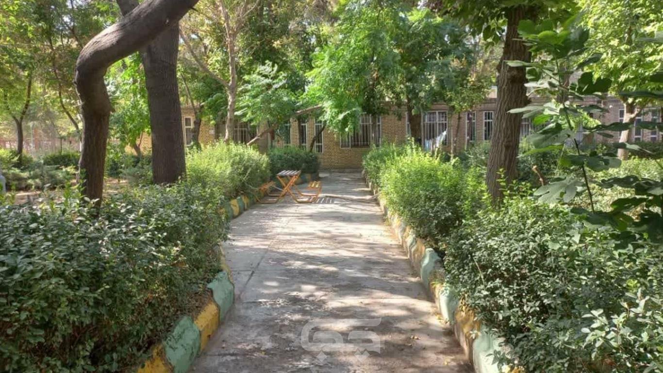 هتل جهانگردی مشهد فضای محوطه